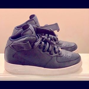 COPY - Nike Air Force One Mid Air Force 1